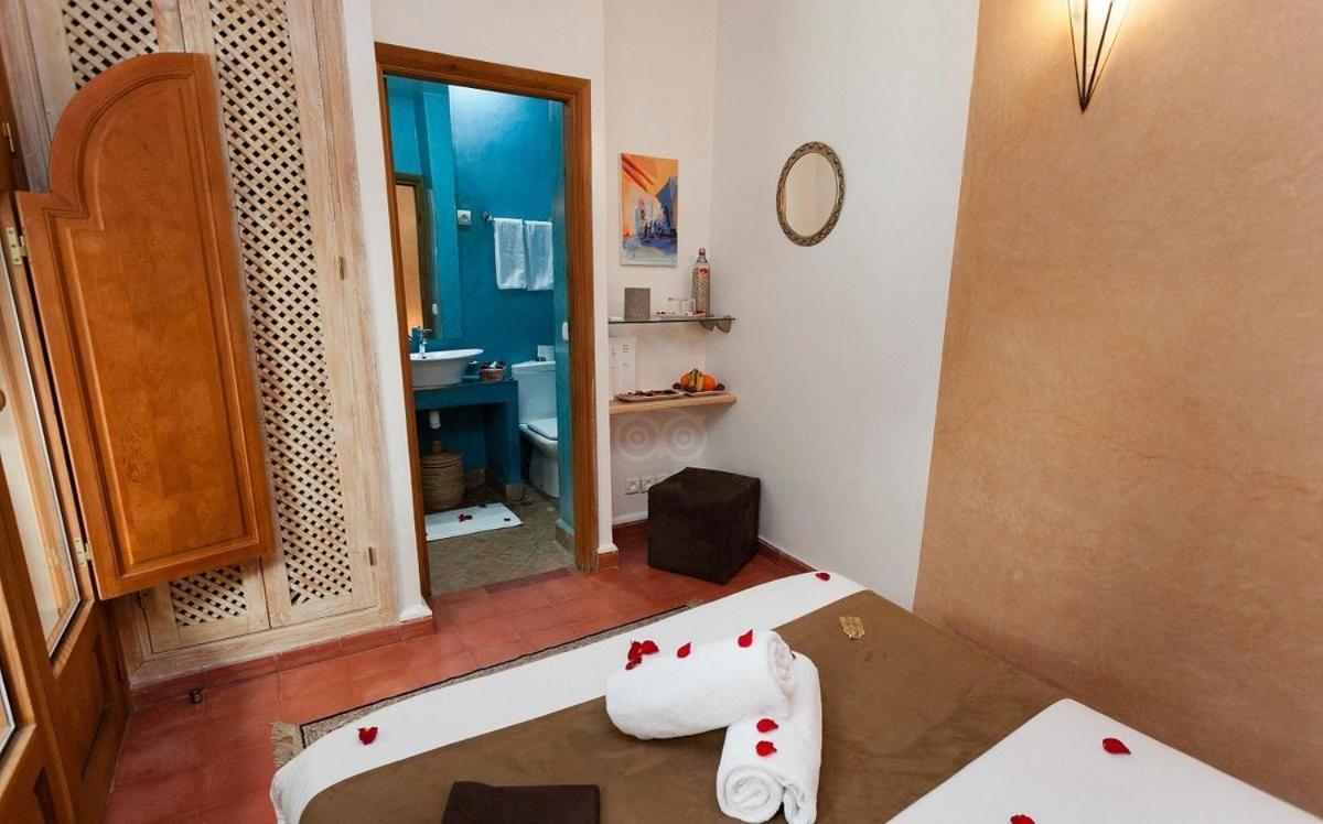L'heure D'eté Riad