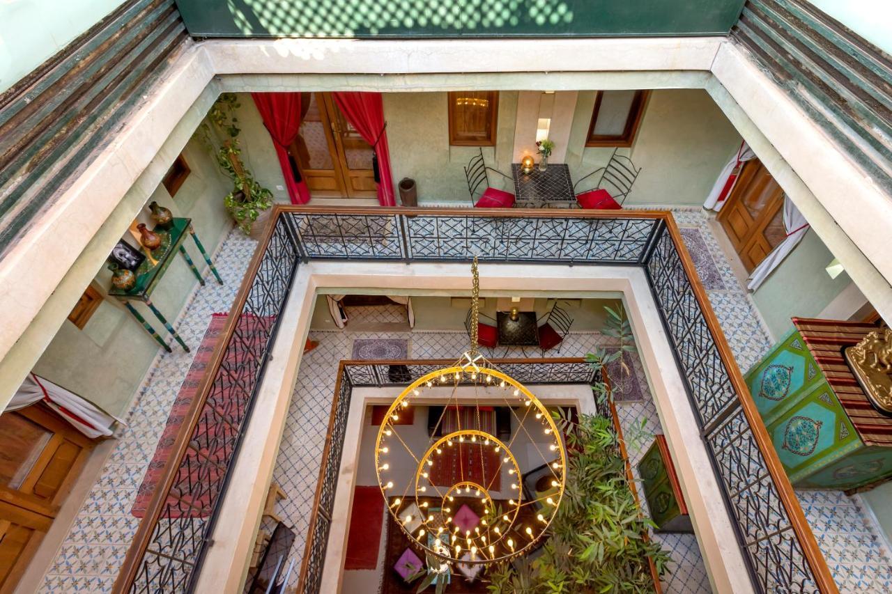 L'heure D'eté Riad