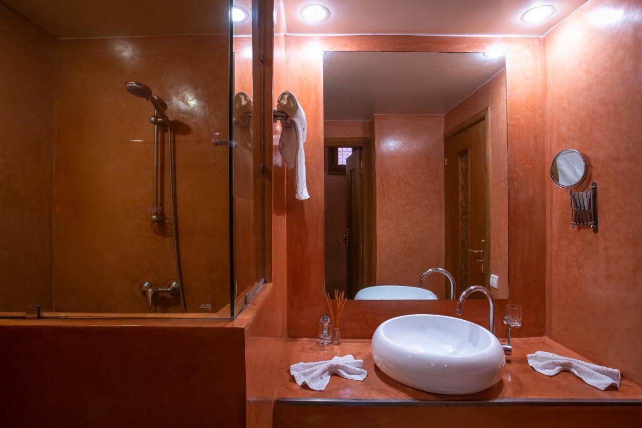 L'heure D'eté Riad