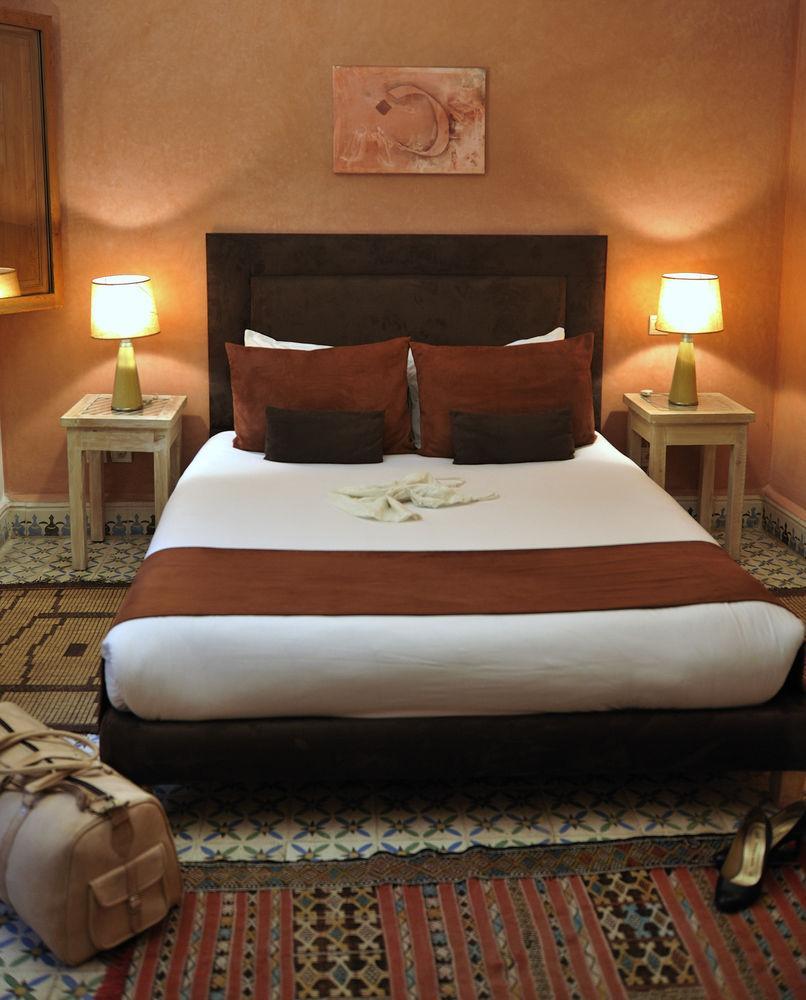 Riad L'heure D'eté 4*